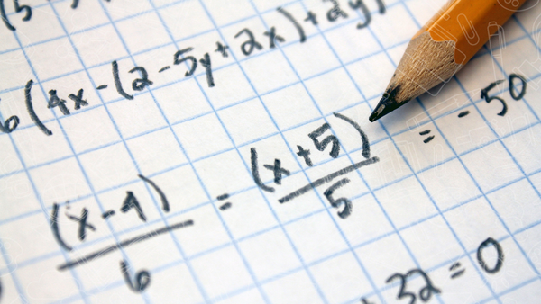 Rotina: Estudando Matemática