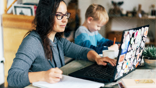 Homeschooling e Empreendedorismo: O Equilíbrio de uma Mãe Educadora